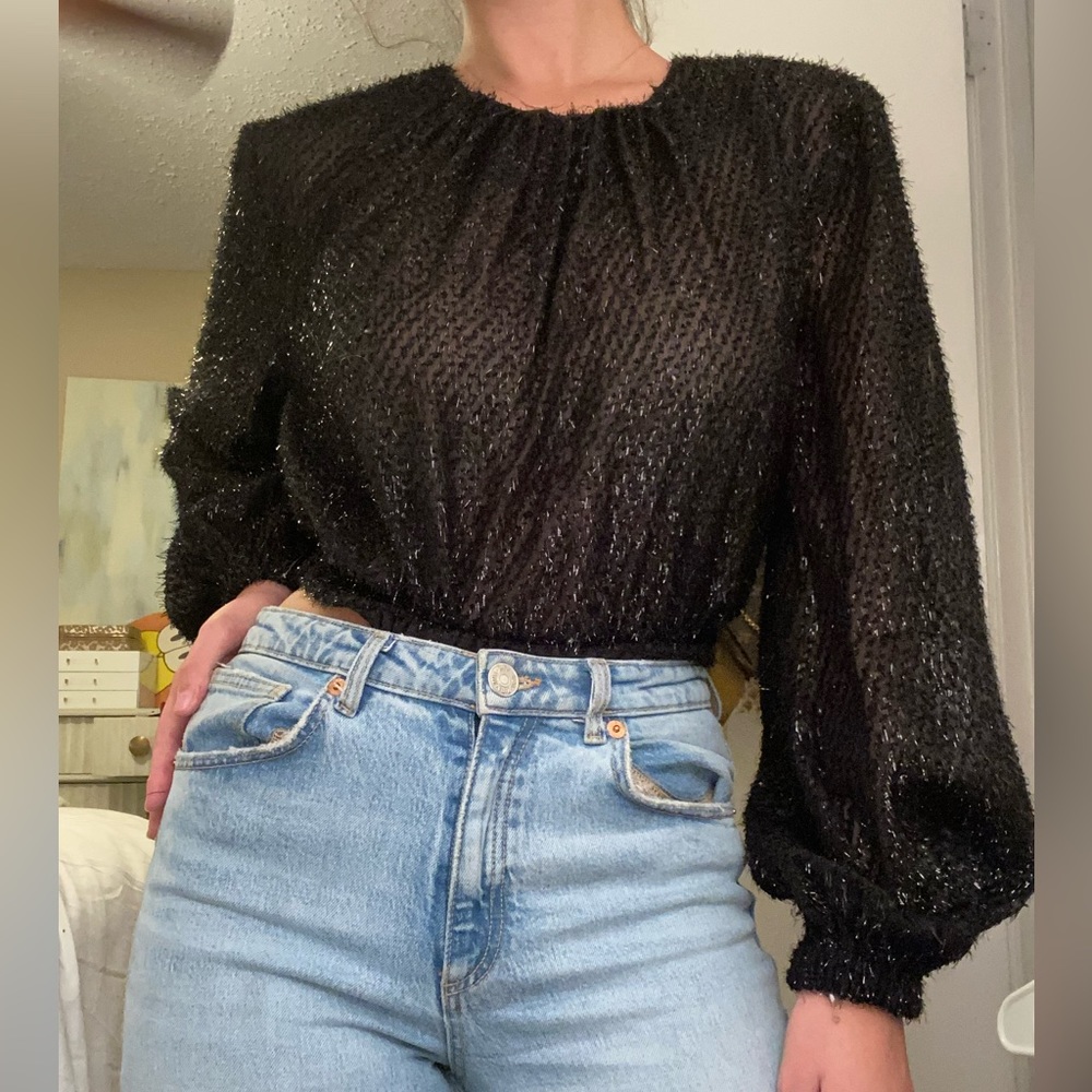 Elliatt- Kadia Blouse- Small- in black